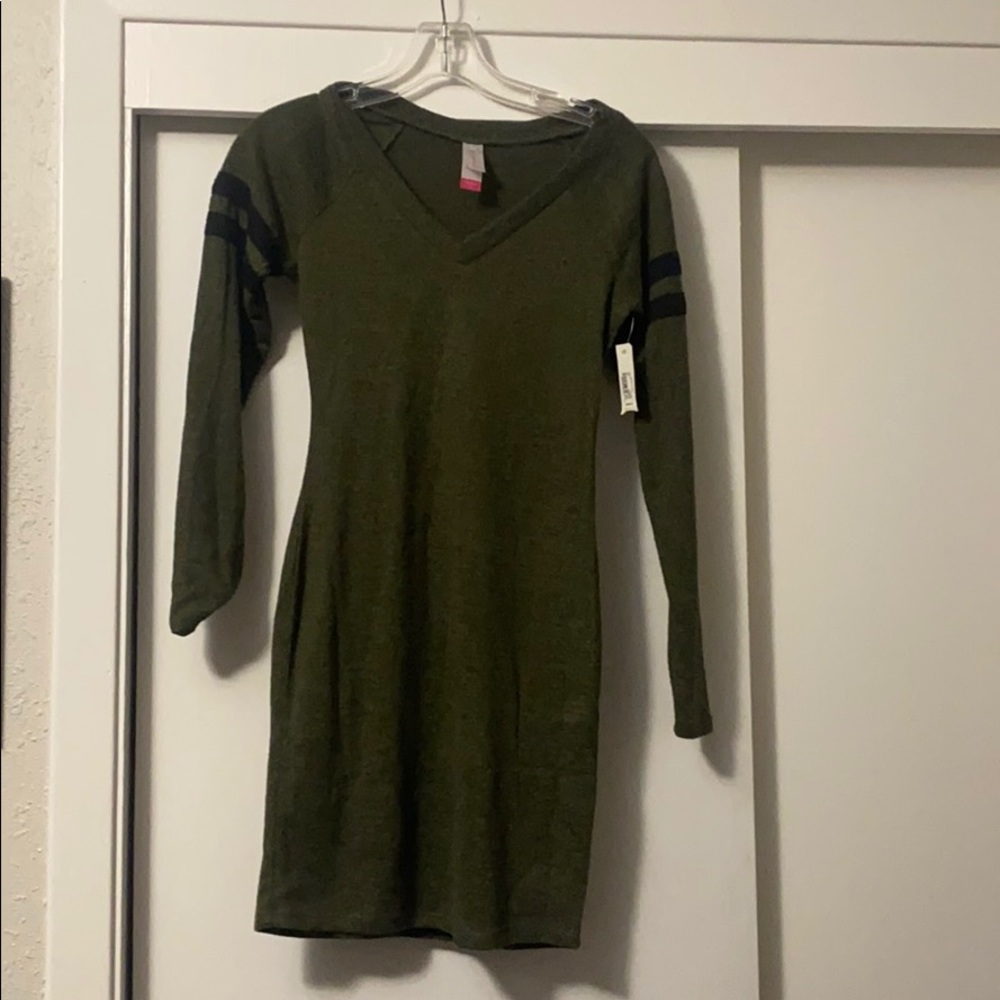 Army green long sleeve bodycon dress